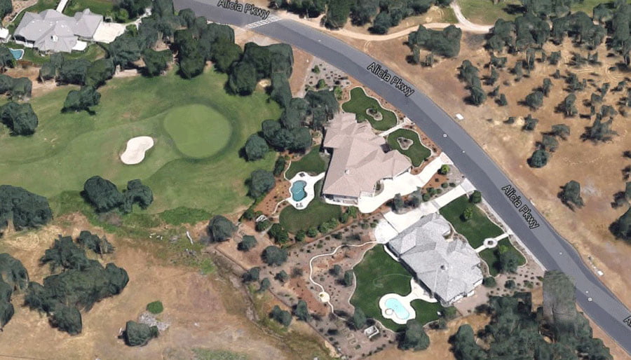 aerial view of tierra oaks estates - homes and golf course